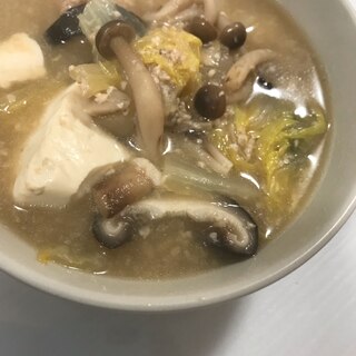 豆腐とキノコの粕汁